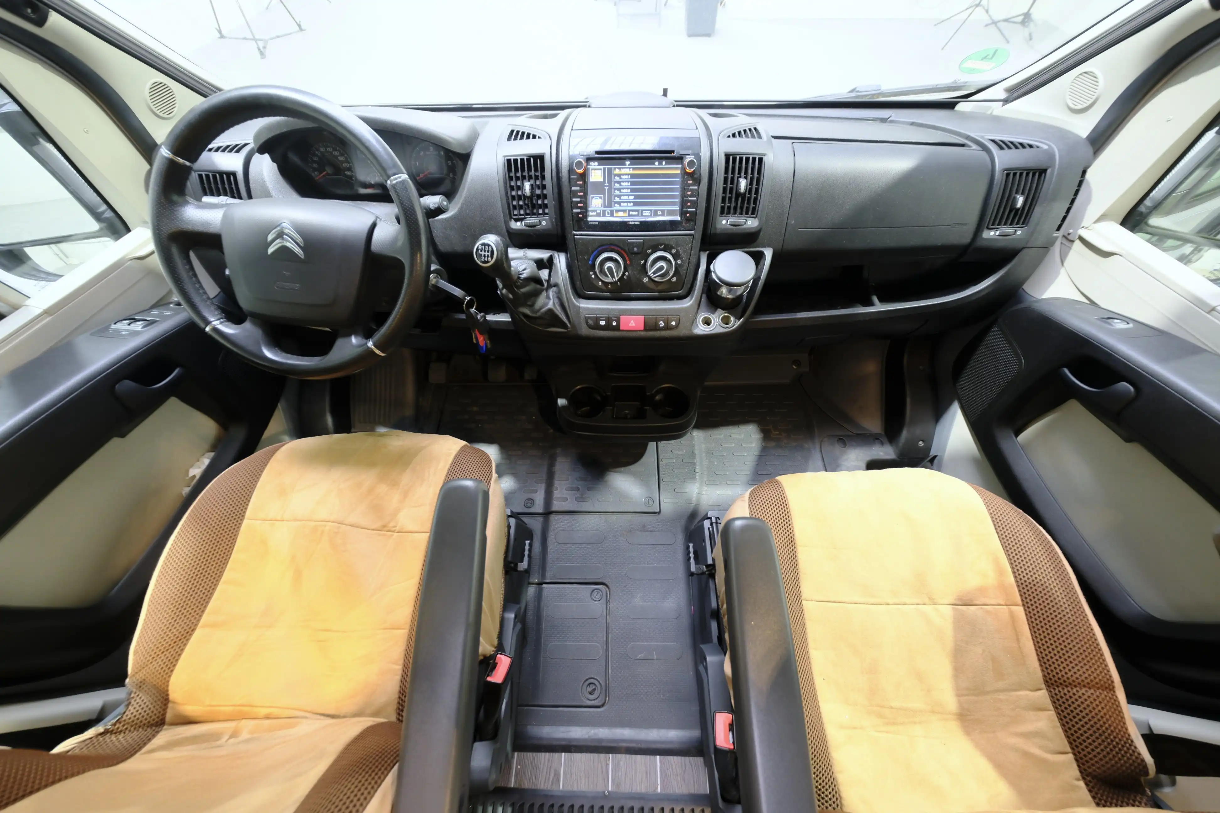 ADRIA Twin 640 SLX Platinum - Ansicht 7